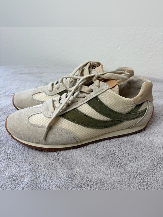 Vince Shoes - Vince Oasis Runner Sneaker Moonlight Loden Green Women’s size 7